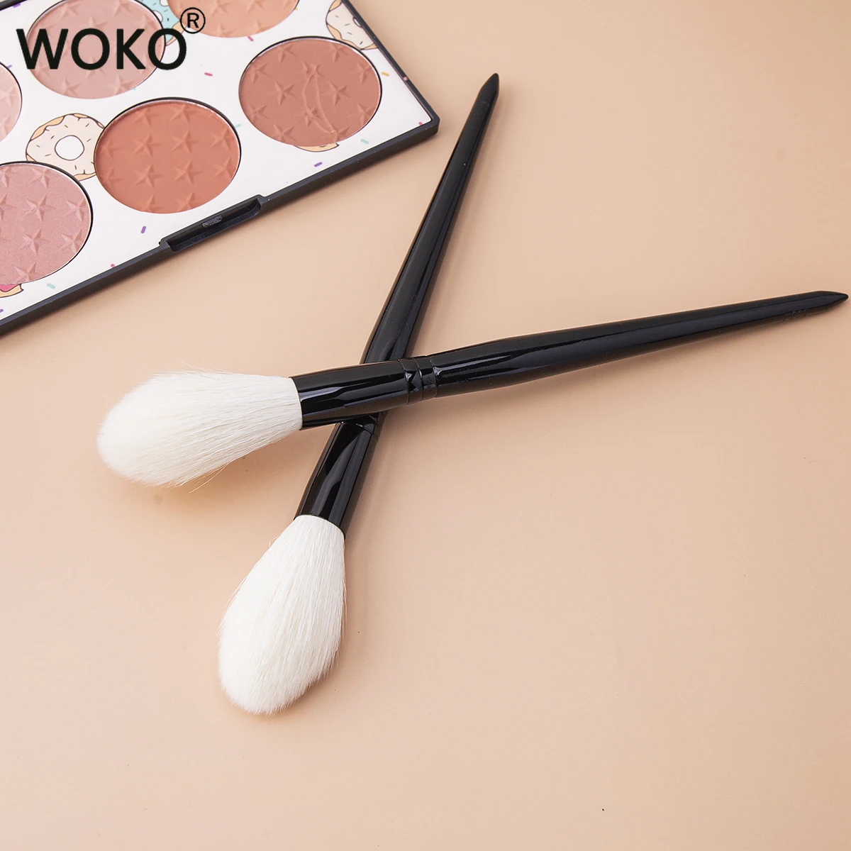 Flame Type Makeup Highlighter Brush Facial Contour Shadow Sculpting Brush Tapered Soft Goat Hair Highlighter Makeup Tool