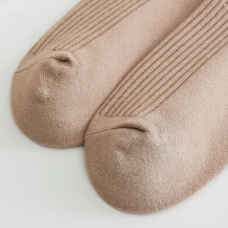 Chaussettes en laine cachemire pour femmes, chaussettes épaisses confortables, chaussettes chaudes d'hiver pour filles japonaises, document bonbon solide, nouveau style, 2023