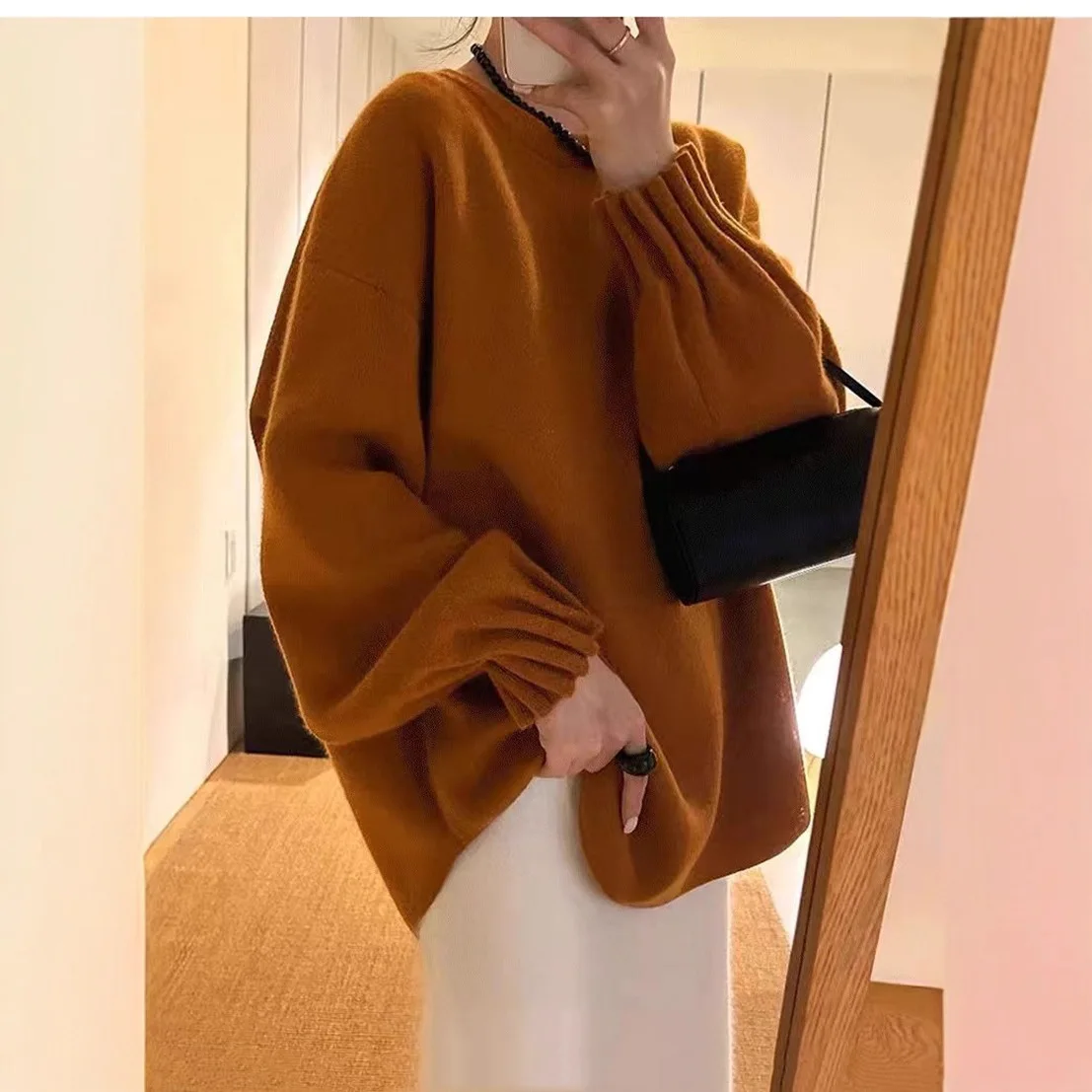 

Свободный вязаный свитер большого размера, женский осенне-зимний новый дизайн, с рюшами и рукавами, однотонный удобный повседневный топ с круглым вырезом