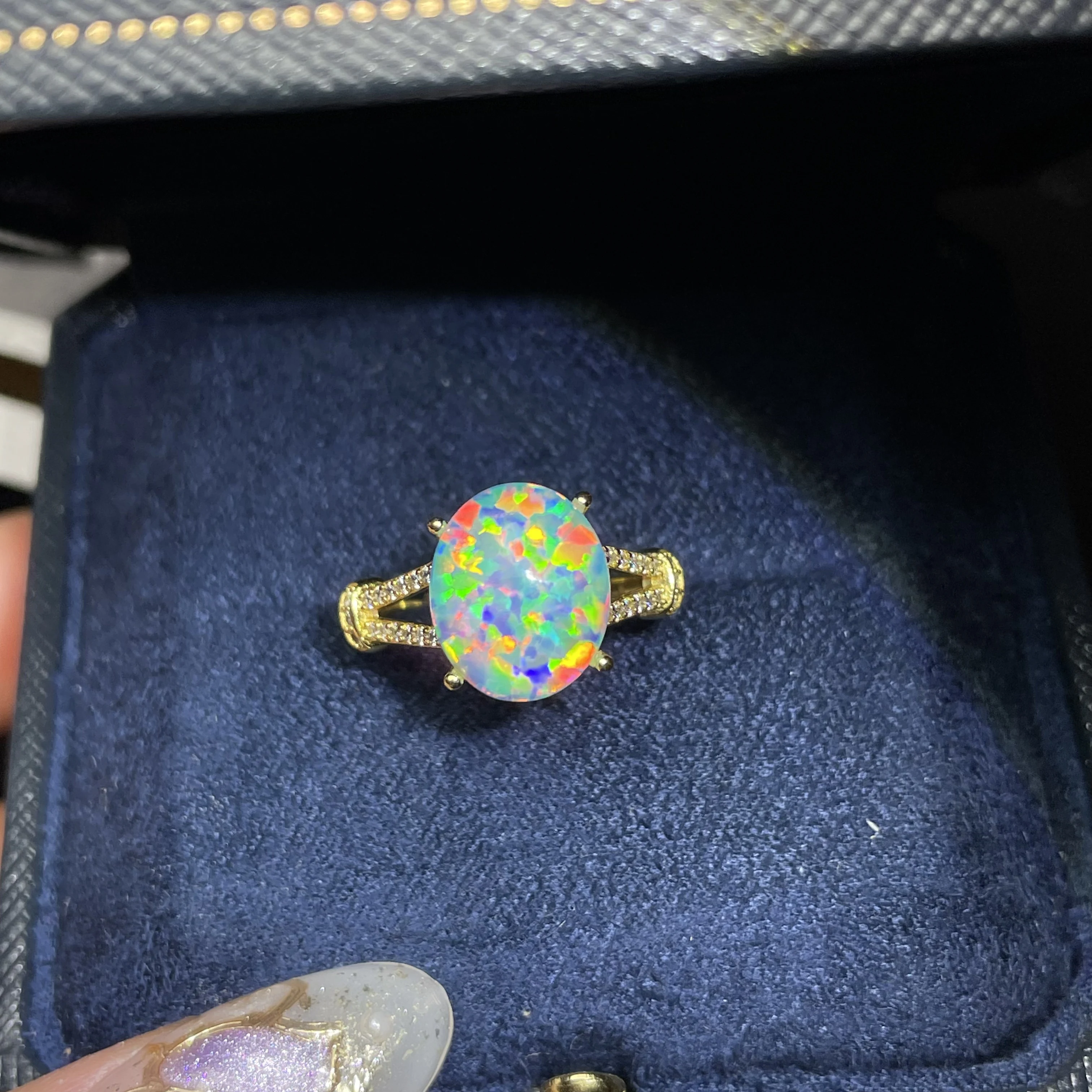 natural-opal-gemstone-sterling-silver-ring-women's-style-simple-double-row-design-elegant-and-luxurious-10-12-millimeters