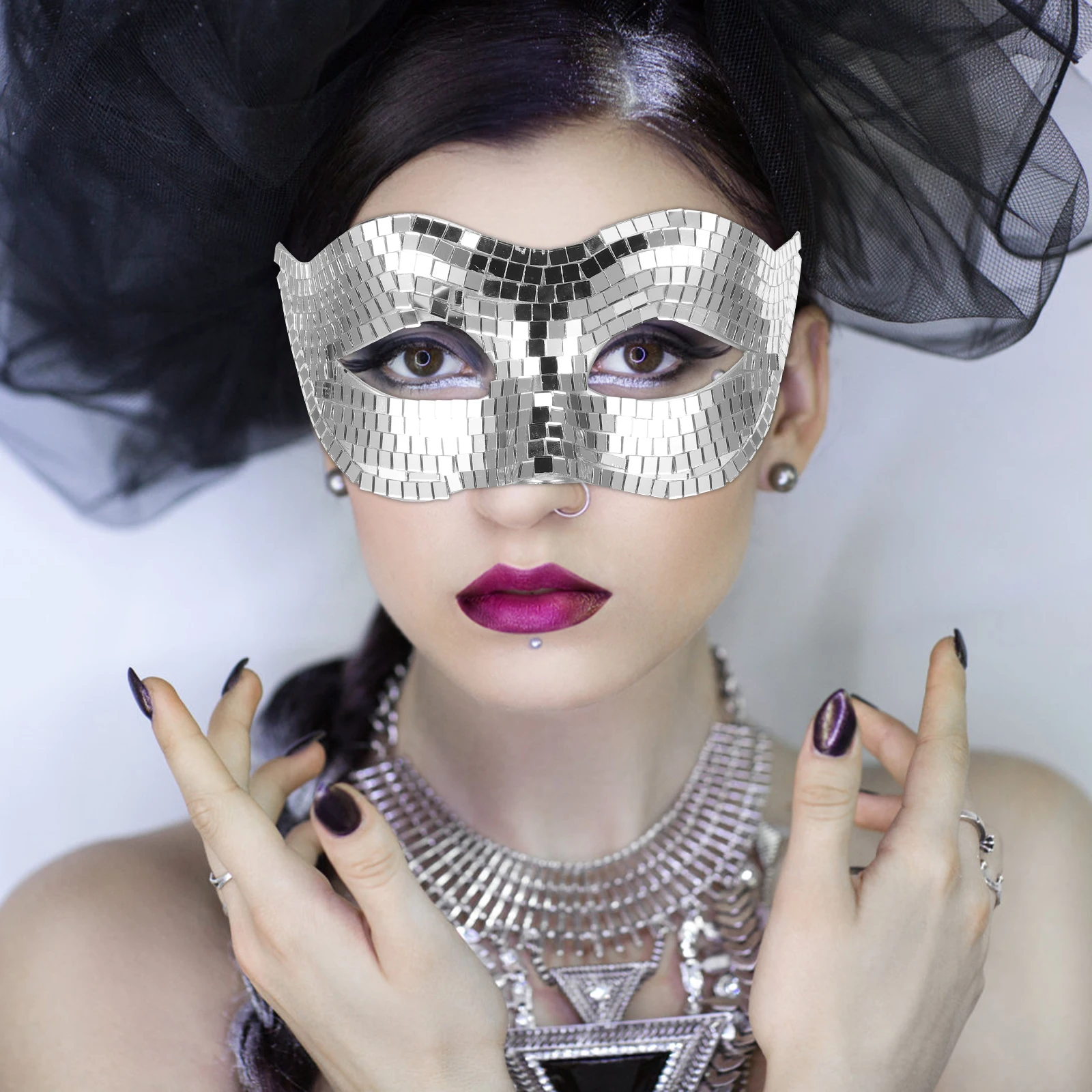 

Half Face Disco Ball Mask Silver Metallic Masquerade Mask Halloween Party Carnival Dance Festival Prom Music Costume