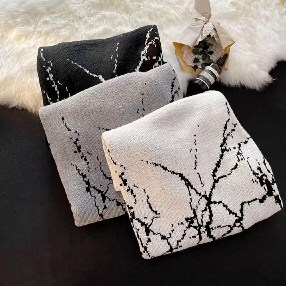 Рисунок 3 - Мужской зимний свитер с круглым вырезом