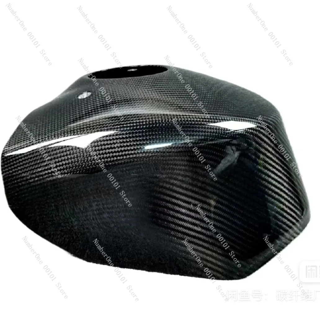 Elevated fuel tank cover, carbon fiber modified dome