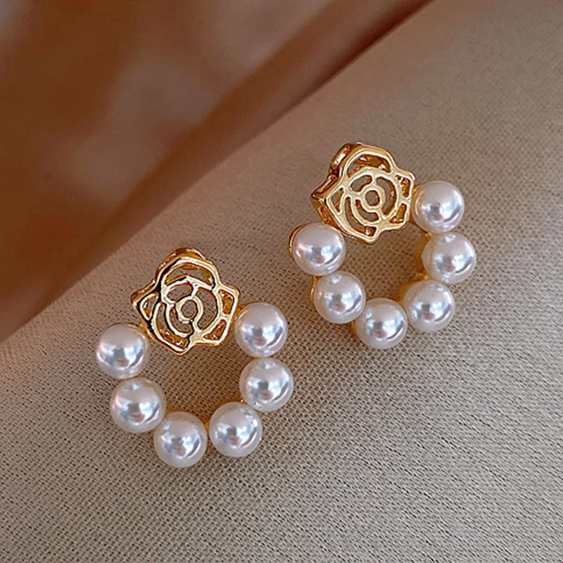 Korean Style Crystal Flower Stud Earrings For Women Sweet Flower Imitation Pearl Zircon Rhinestone Earring Party Jewelry Gifts - view 3