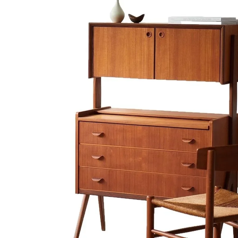 البساطة الاسكندنافية، خزانة جانبية لتناول الطعام، منزل صغير، غرفة المعيشة وغرفة النوم #5