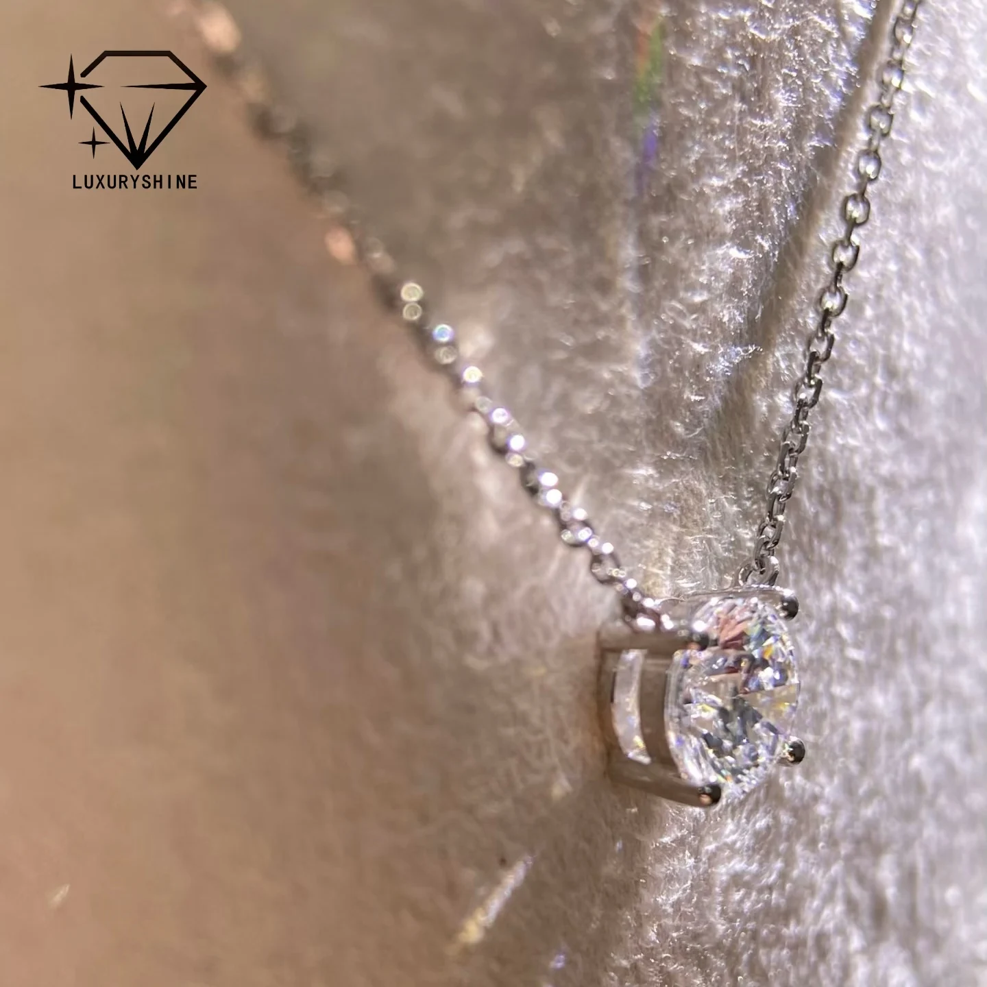 

LuxuryShine 1CT 2CT 3CT Single Diamond Necklace Lab Grown Diamond VVS2 Clarity D-F Color 18K White Gold Pendant custom Jewelry
