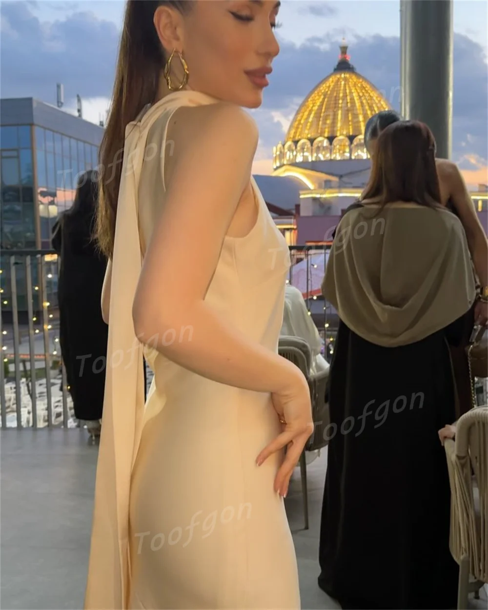 Toofgon Abiti da ballo sexy a sirena con scollo all'americana Abito da sera in raso di seta personalizzato Abito da donna con apertura sul retro per occasioni speciali