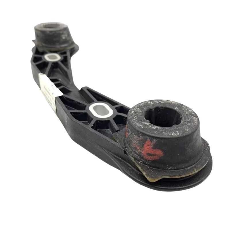 23380570 Suitable for GM Buick Xinjunwei Meiruibao Xinjunyue XTS exhaust pipe ear silencer rubber bracket