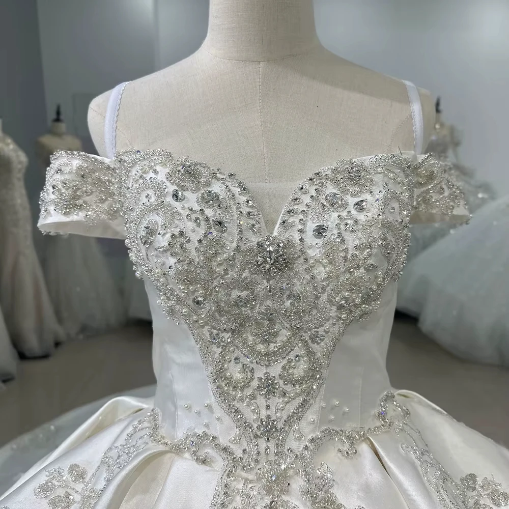 فستان زفاف من Vestido De Novia Encaje بدون أكتاف على شكل قلب وأربطة من الخلف مطرز بالخرز وحفلات الزفاف من الساتان