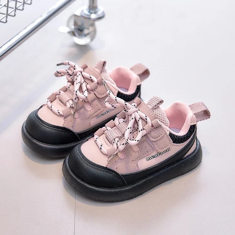 2025 Autumn Kids Running Shoes Toes Capped Children Casual Sports Shoes Soft Bottom Boys Girls Leather Shoes Non-slip Handsome