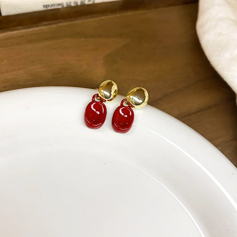 Red Contrasting Color Dripping Oil Beanie Stud Earrings for Women Exquisite Fashion Simple Jewelry