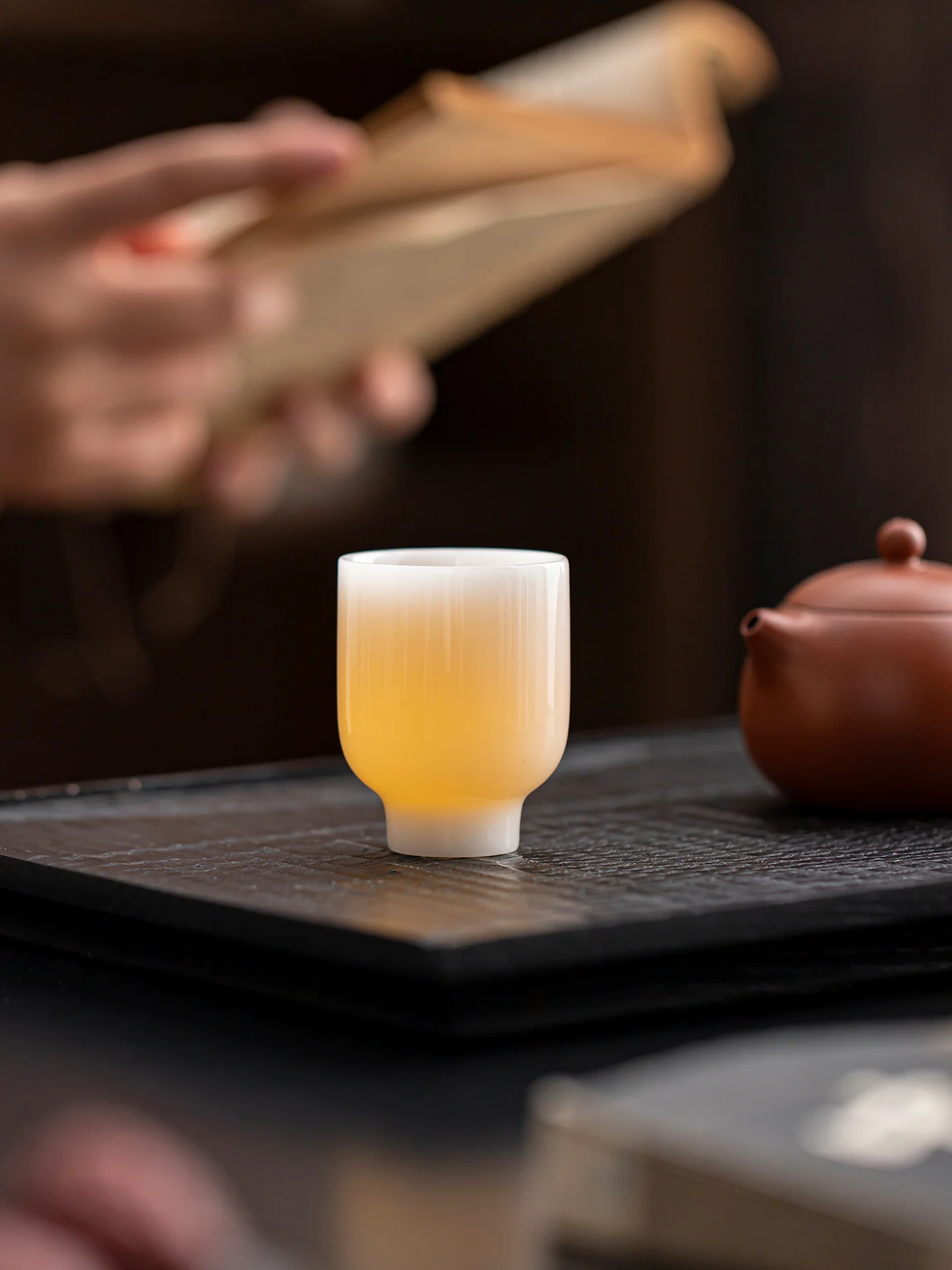 Copa de vino blanco china Sle Cerc de color puro, hecha a mano, tipo jade, taza pequeña para licor, para uso doméstico, para beber y degustar.