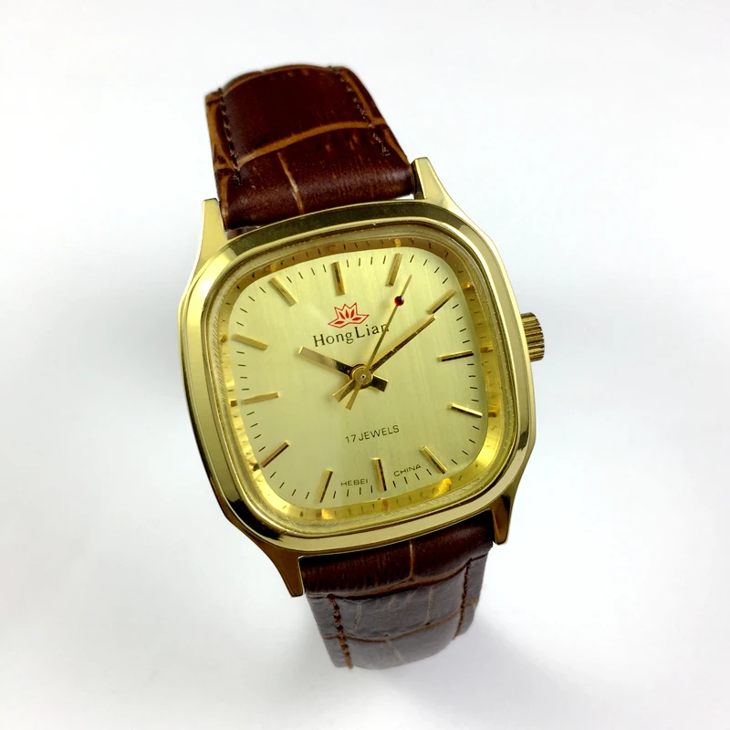 Shijiazhuang Watch Factory, Red Lotus Brand, Manual Machinery, Square Yellow Shell Yellow Surface， Christmas Gift