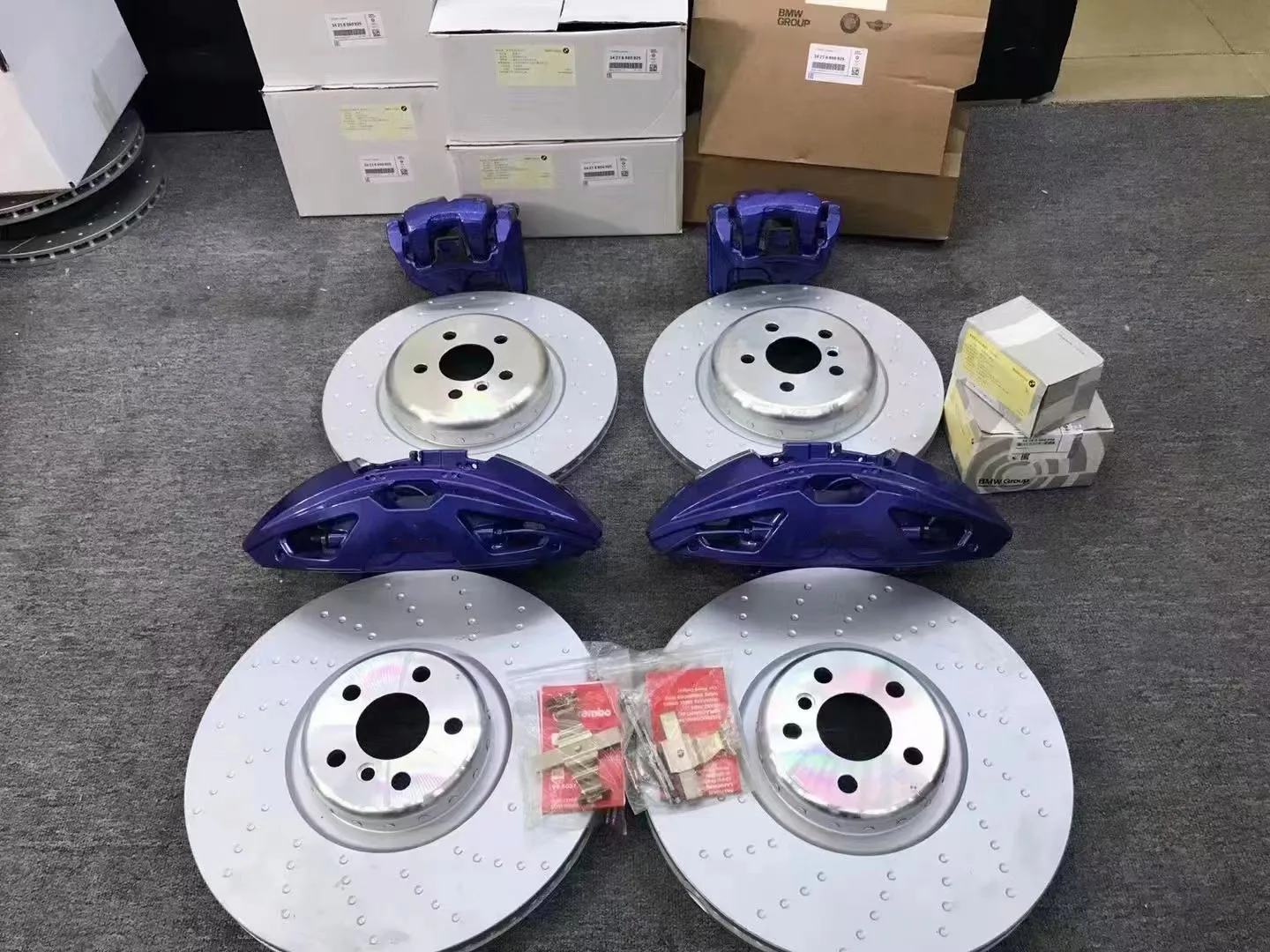 4 brake kit, 4-piston suitable for BMW 3 series 4 series 5 series 6 series 7 series BMW X3 X4 X5 374 * 36mm brake discs, 18R