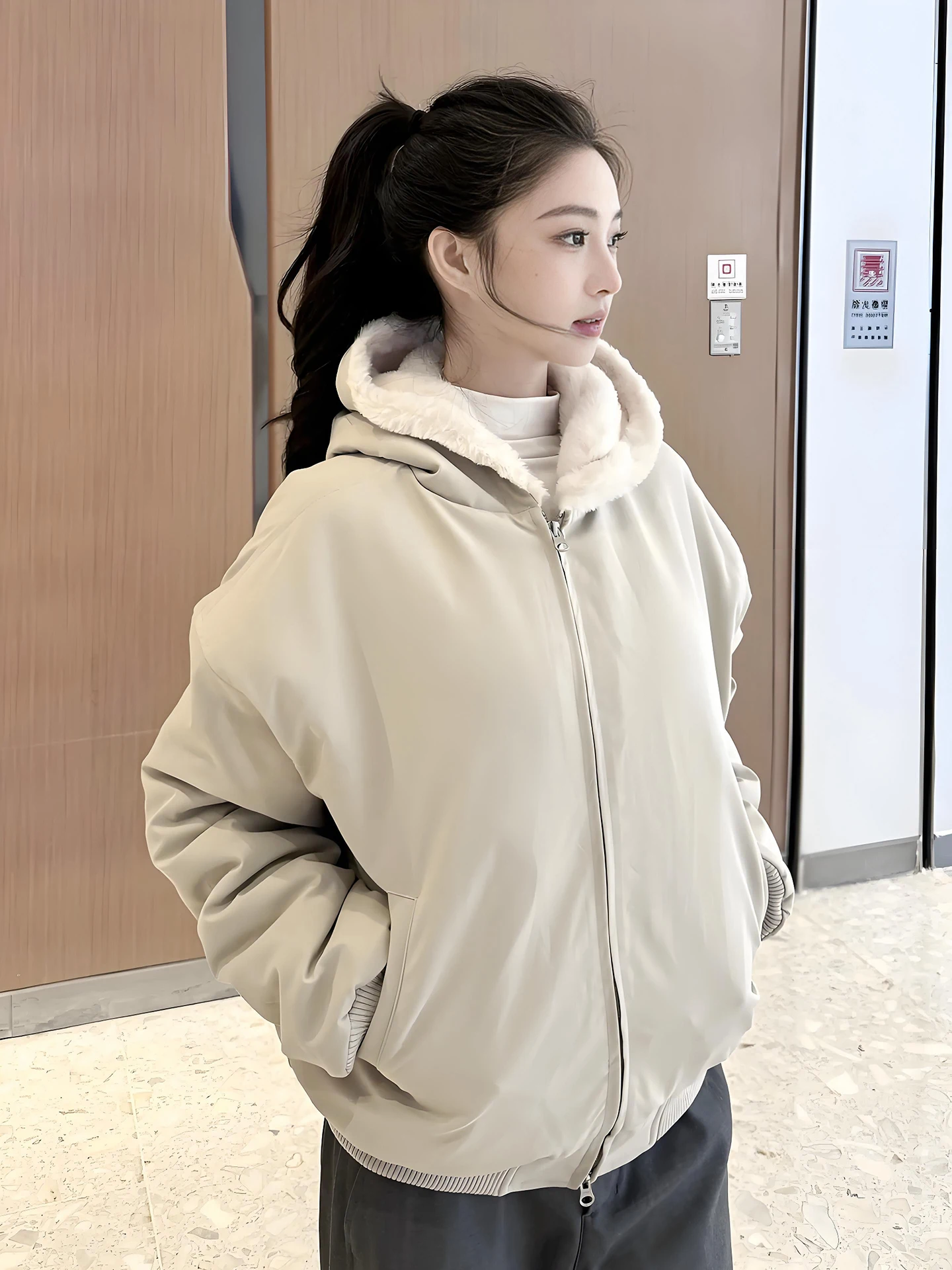 

Теплая зимняя куртка с меховым воротником и капюшоном в американском стиле для мужчин и женщин, модная повседневная верхняя одежда от известного бренда