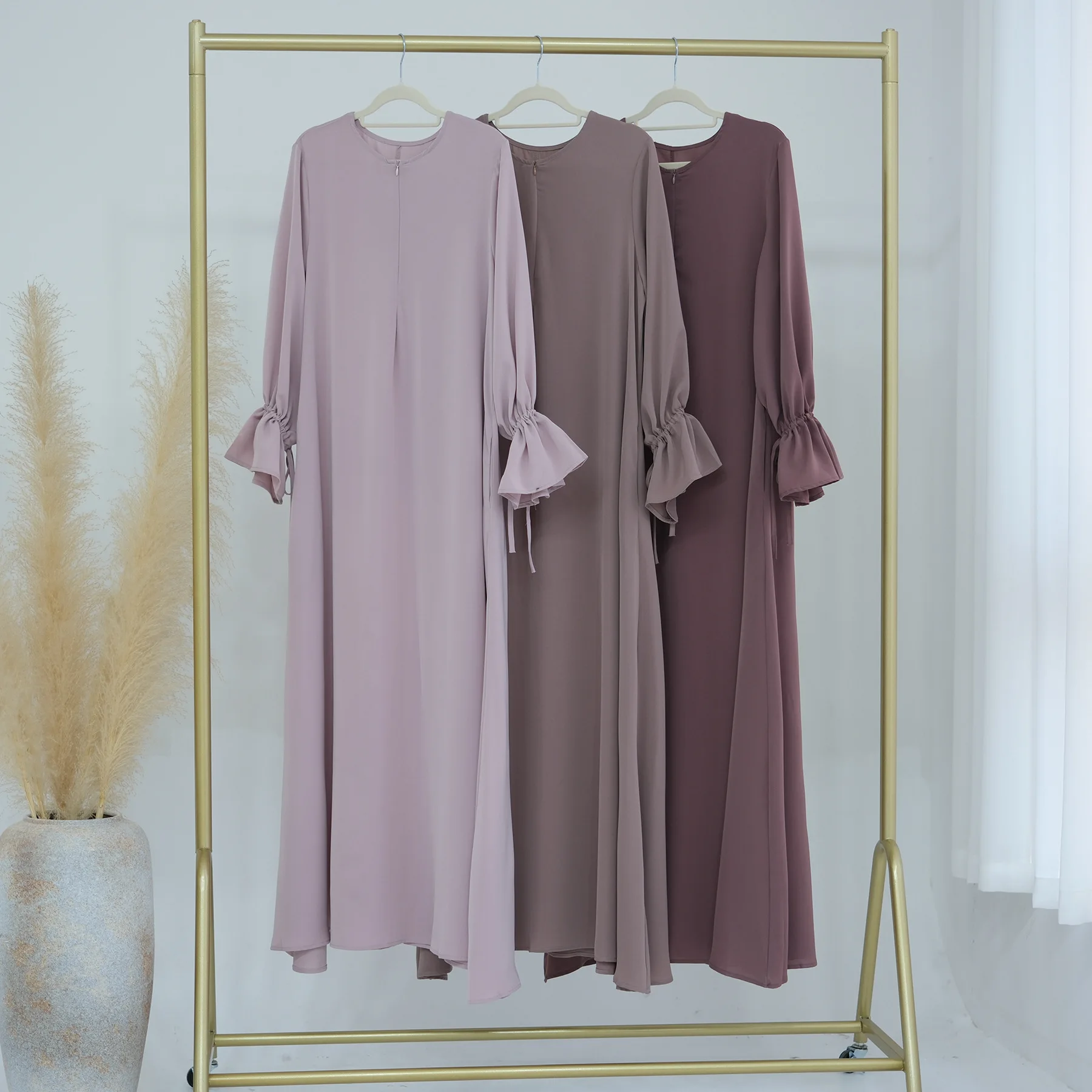 Flare Sleeve Solid Color Women Dress Ankle-length Muslim Dress O-Neck Dubai Abaya Long Robe Kaftan Casual Abayas Ramadan Morocco