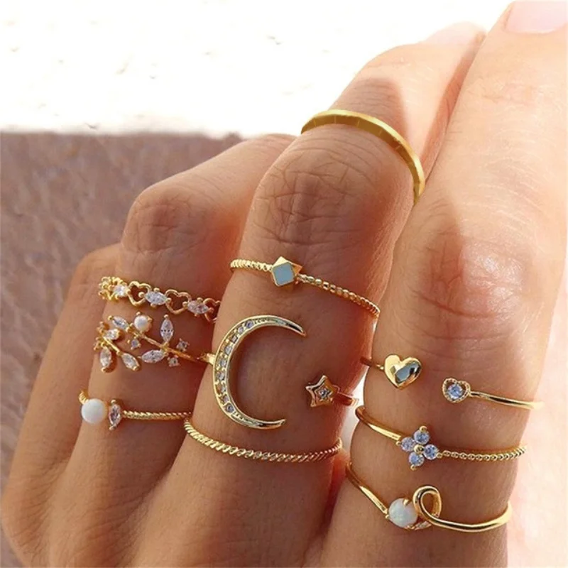 

10Pcs Rings Set Gold-color Chain Ring Set Bohemian Style Leaf Snake Moon Star Shape Rings Party Trend Gift Jewelry For Women