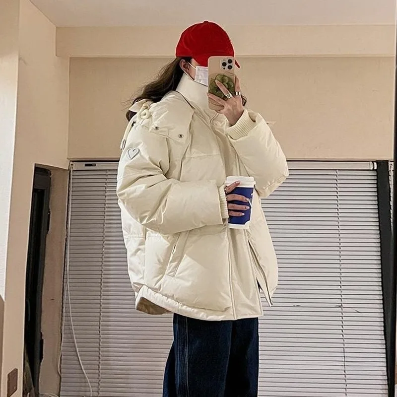新しい韓国風グレーのハート型ショートダウン綿入りジャケット、冬の女性用学生用プラスサイズカップル用ブレッドジャケット