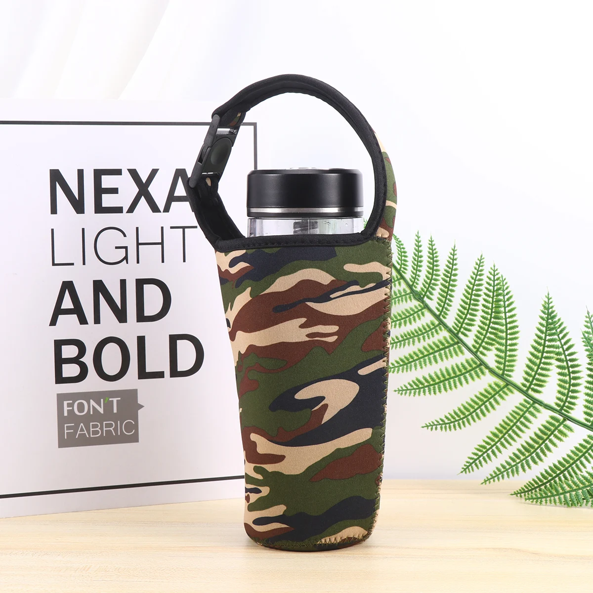 

2 Pcs Neoprene Cup Sleeve Camouflage Print Heat Insulated Water Bottle Sleeve Lightweight Portable Handle for Travel