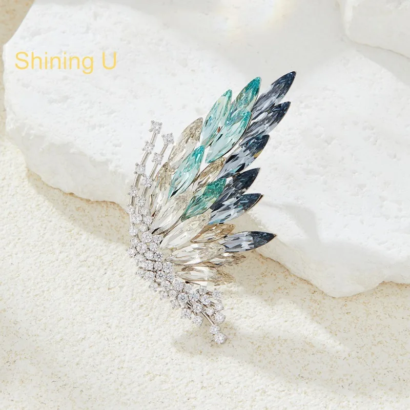 

Shining U Luxury Gradient Color Crystal Butterfly Brooch for Women Fashion Accessory Gift