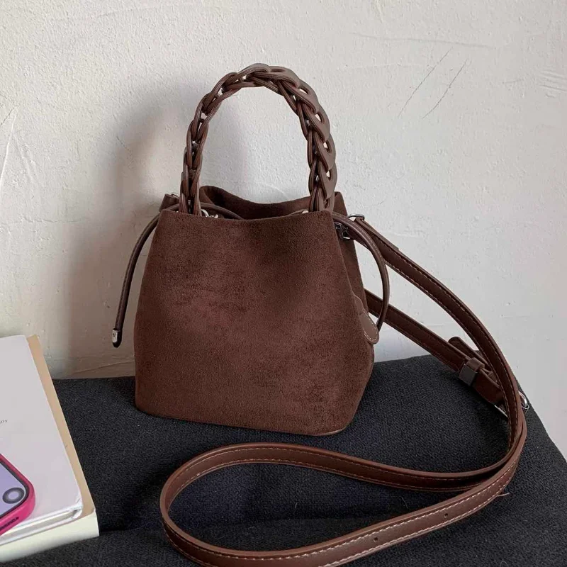 

Женская повседневная сумка через плечо Высококачественная замшевая кожаная сумка-корзина из воловьей кожи Дизайнерская универсальная сумка через плечо сектор نسائية