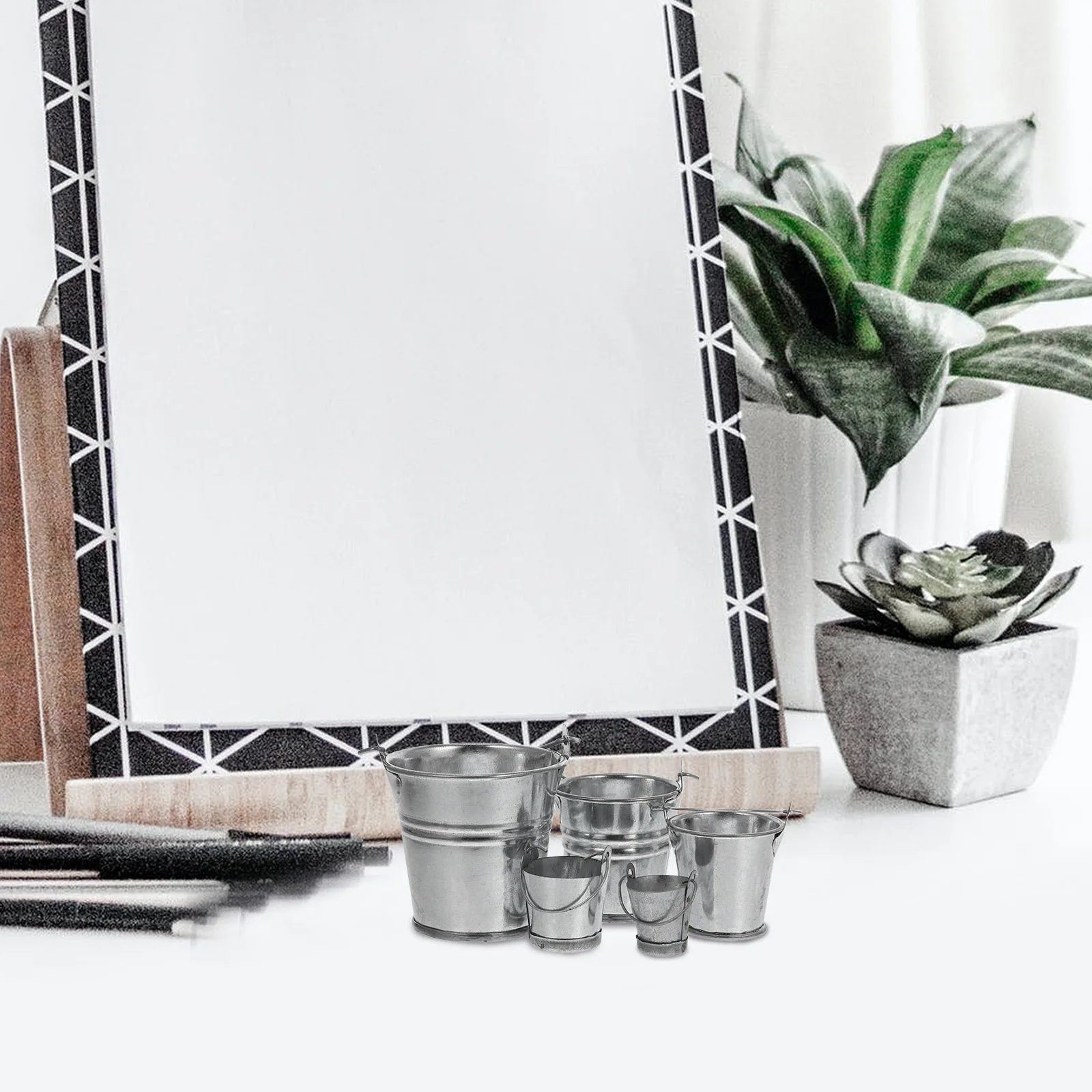 

5pcs Iron Tin Bucket Decor Mini Metal Pail For Garden Micro Landscape Dollhouse Accessories Galvanized Miniature Barrel Party