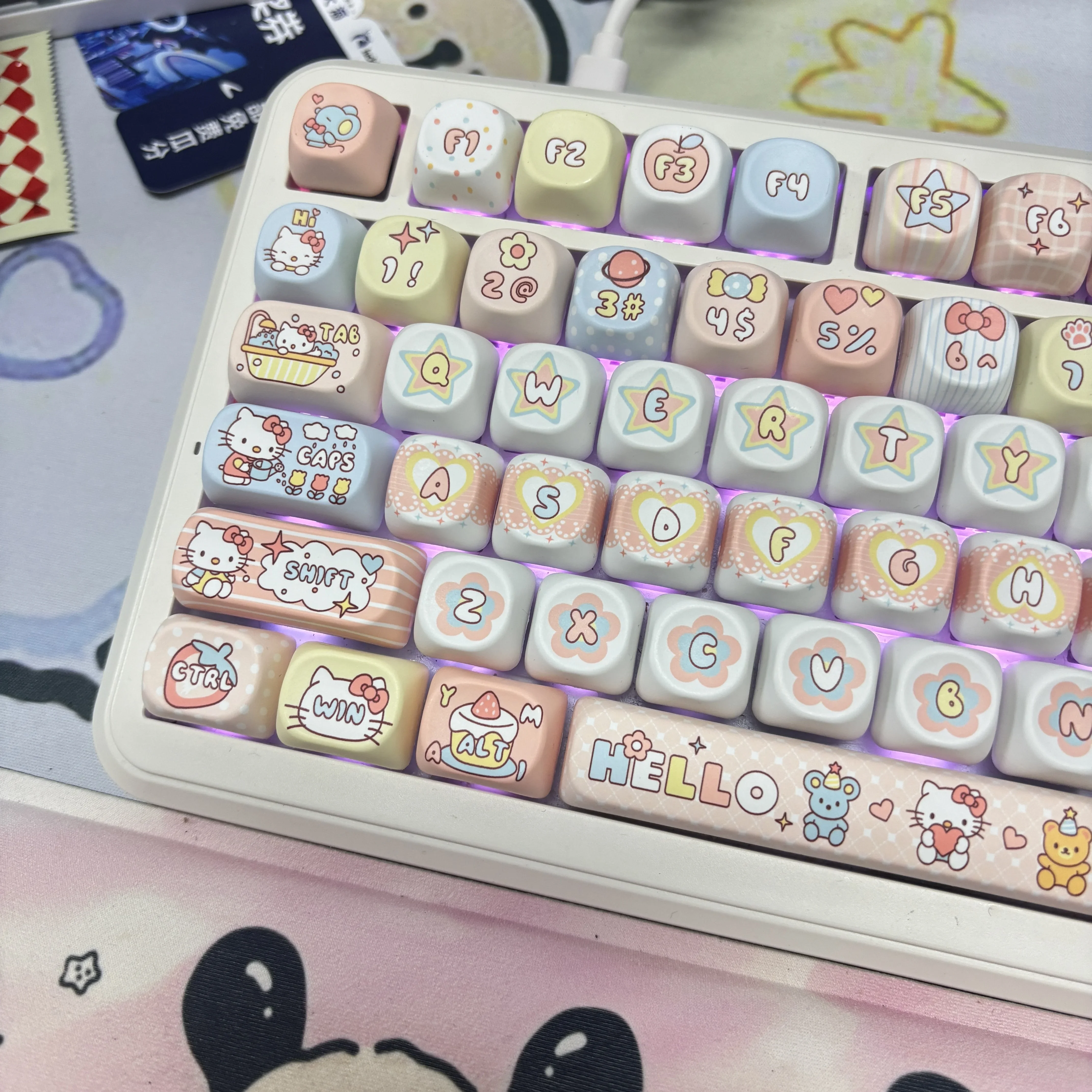 125 Key Anime Hello Kitty Pink Keycaps MOA Profile PBT Sublimation Custom Keycaps for MX Switch Mechanical Keyboards 87/99/108
