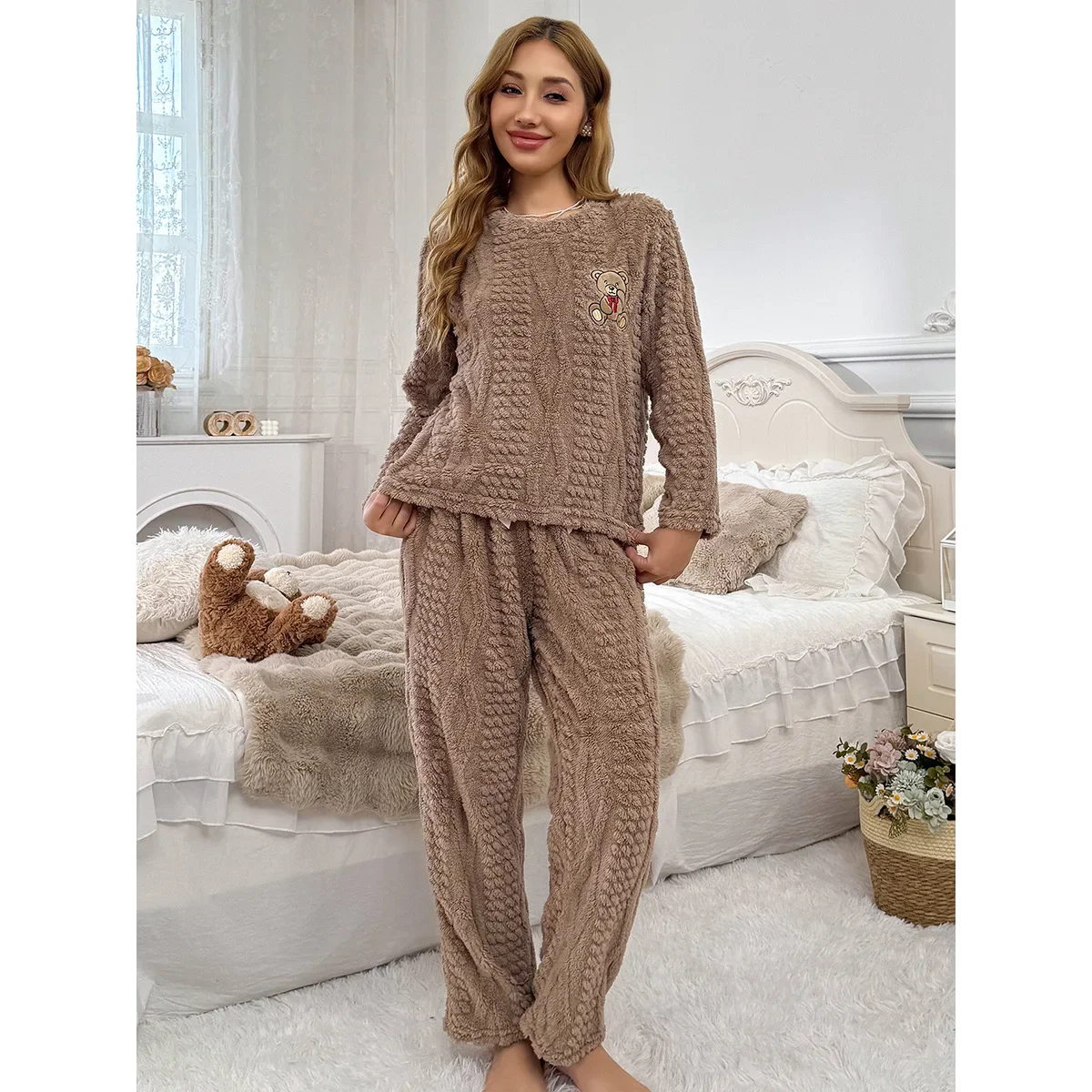 

Утепленный пижамный костюм с длинными рукавами, осенне-зимняя новая одежда для сна, теплые брюки из кораллового флиса, одежда для дома из 2 предметов, домашняя одежда с милым медведем