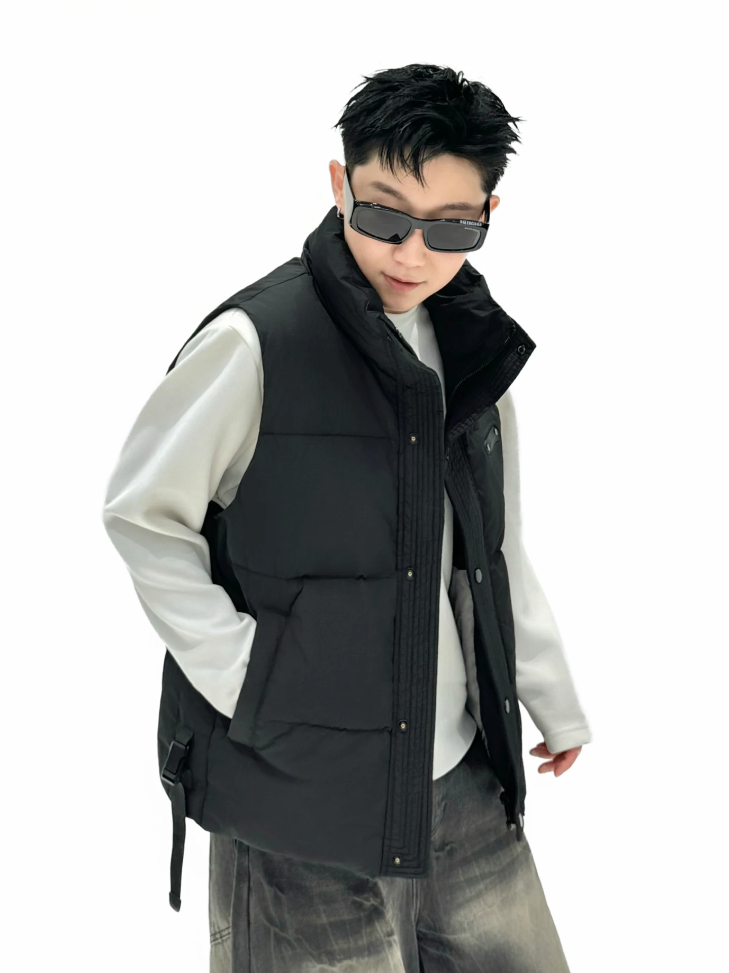 

Men's down Vest 2025 Winter Faion Korean Sle Youthful Stand Collar Lightweight Warm Svel Jaet Outerwear Vest