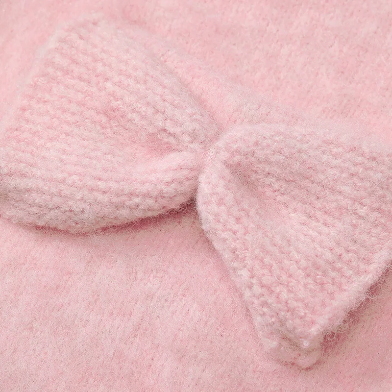ELFSACK 2025 Primavera Nuovi Arrivi Peluche cuciture cardigan lavorato a maglia bianco maglione monopetto a cuore cavo da donna