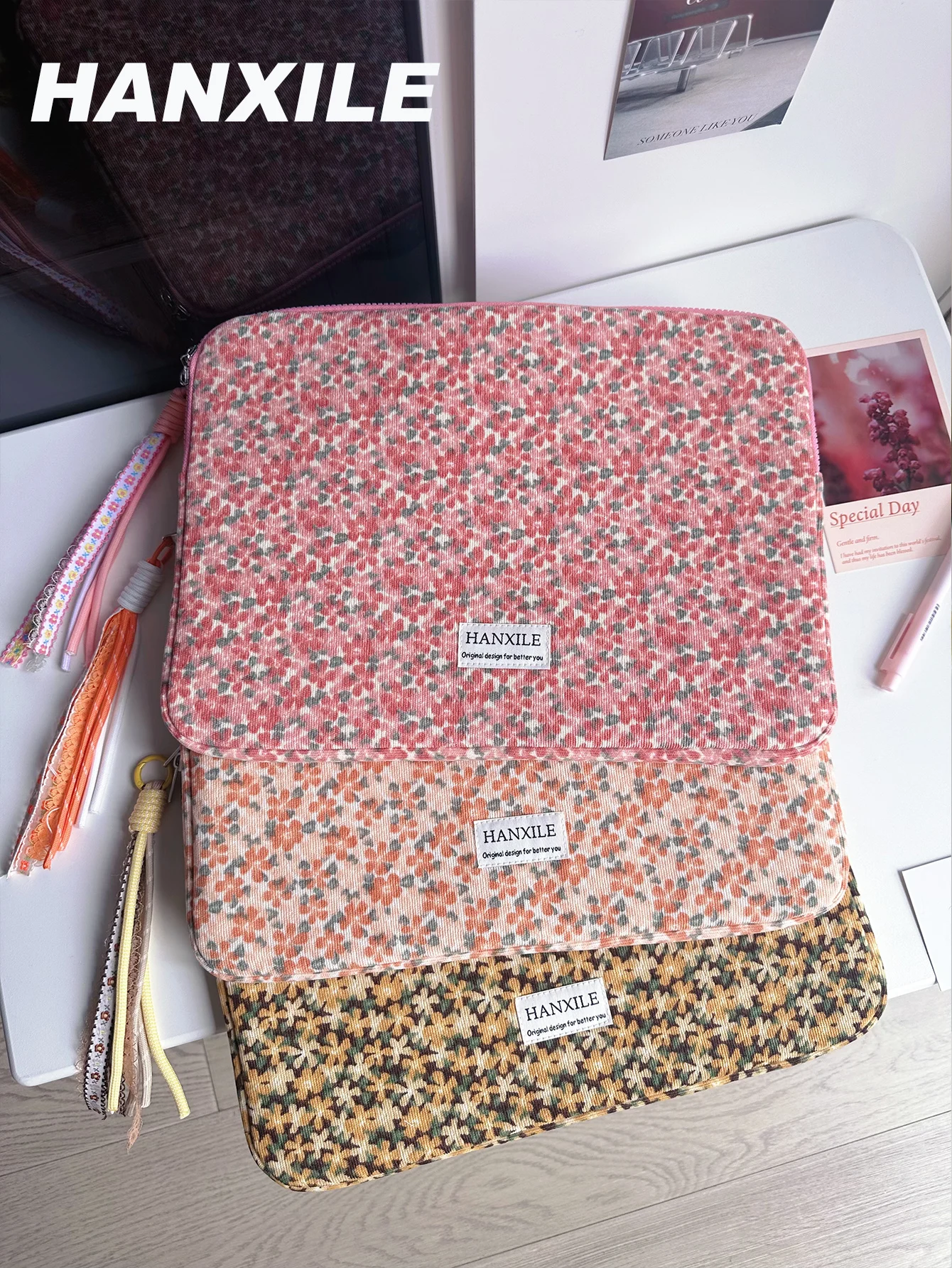 Tassel Pendant and Vintage Floral Laptop Bag for Women, Inner Sleeve Bag for 10/11/13/14/15/ 15.6inch Inch Laptops, Cute Tassel Handbag Protective Cover, Shockproof Soft Bag