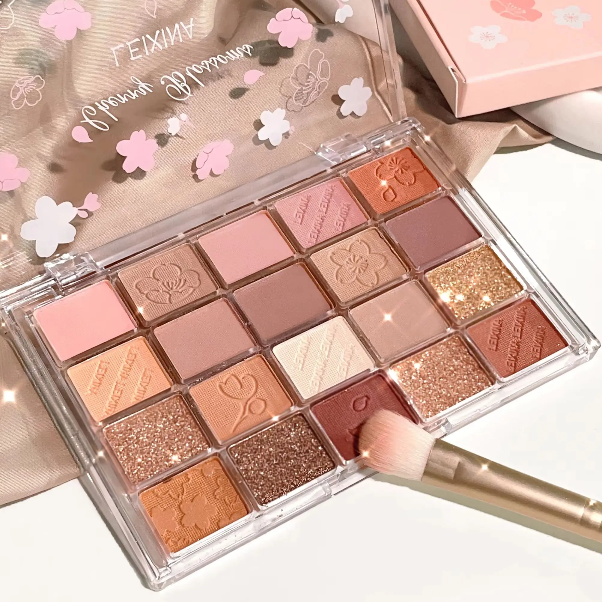 20色のアイシャドウトレイ、マットシマー高色素メイクアップ、マルチカラーブラウントーンの長持ちするデイリーウェアアイシャドウ