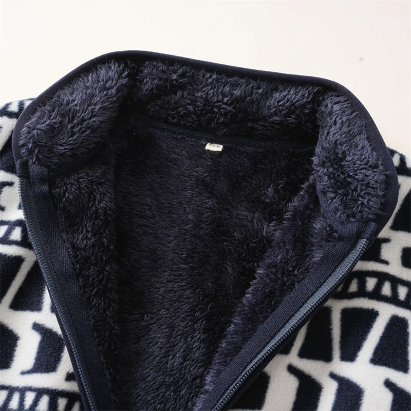 Rote Winter-Fleecejacke 2-8 Jahre, komplett bedruckte Kinderkleidung für Jungen und Mädchen mit Reißverschluss, süße dicke Baby-Mäntel für Kinder – Detail 6
