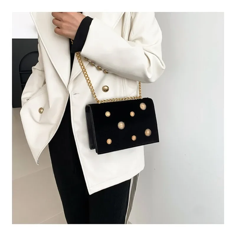 Bao Joker Golden Velvet Handbag 2024 Early Spring New Fashion Shoulder Bag Temperament Ladies Armpit Shoulder Bag