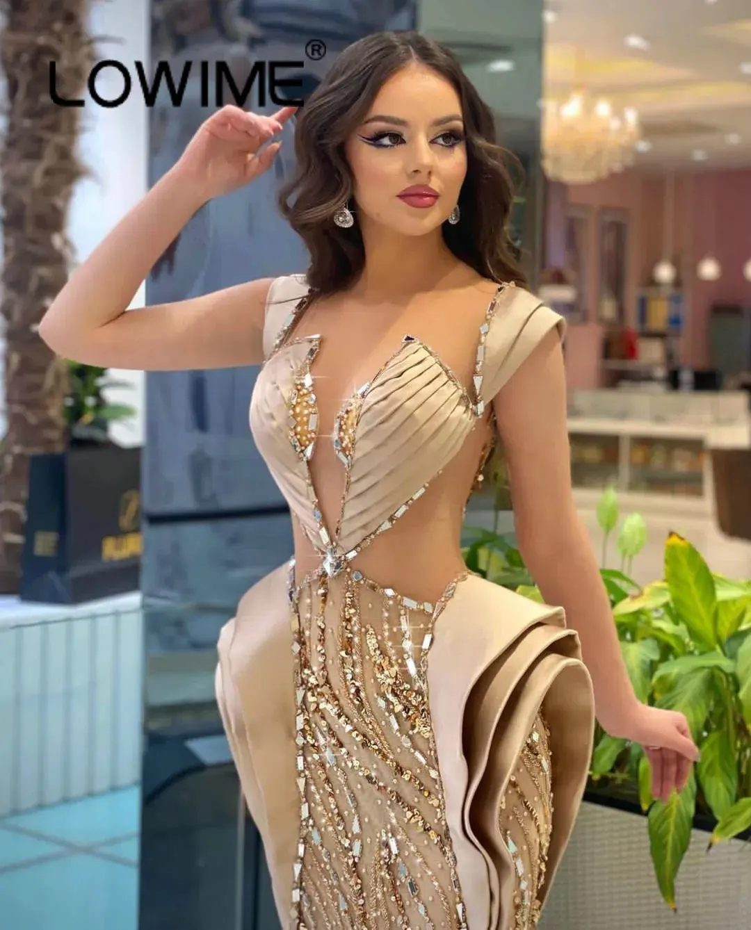 Chic Design Sexy Cut Out Sparkle Sequin Long Evening Dresses Arabic Golden Mermaid Formal Wedding Party Gowns Middle East Robes