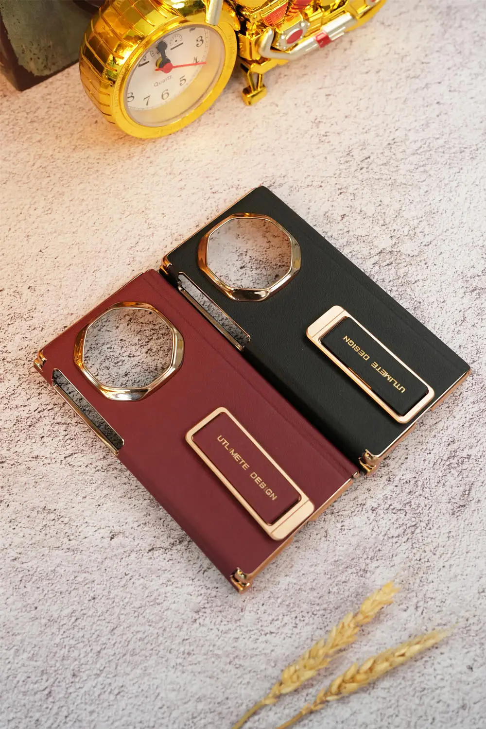 

Premium Cowhide Leather Double Hinge Case for Huawei Mate XT Wristband Back Cover