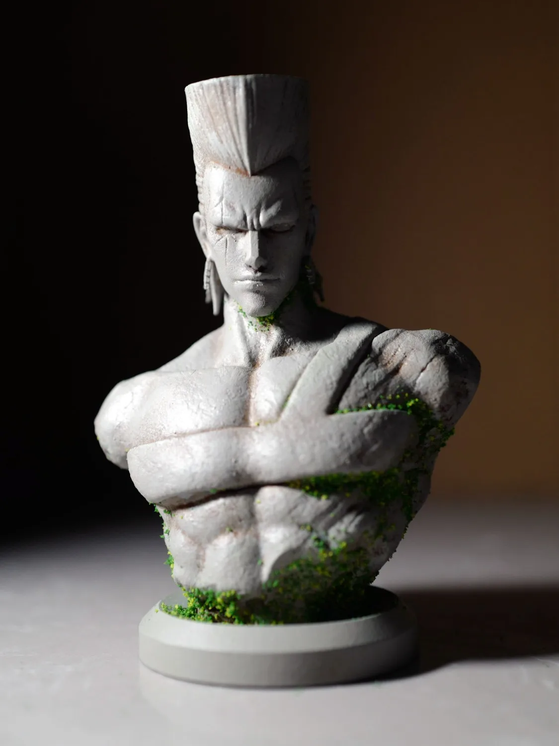 JOJO's Bizarre Adventure Golden Wind Jan Pierre Polnareff Petrochemical Statue Bust Ornament Gift Figure 11CM