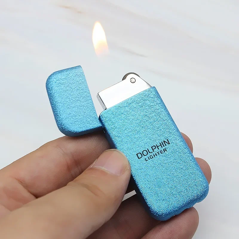 New Ultra Thin Wrinkle Paint Butane Gas Lighter Classic Grinding Wheel Ignition Outdoor Portable Mini Lighters Smoking Wholesale