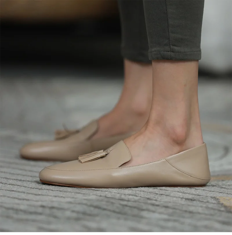 Soft Genuine Leather Round Toe Slippers Women Loafers Korea Style Simple Flat Shoes Lady Mules Spring Autumn Women Fringe Flats