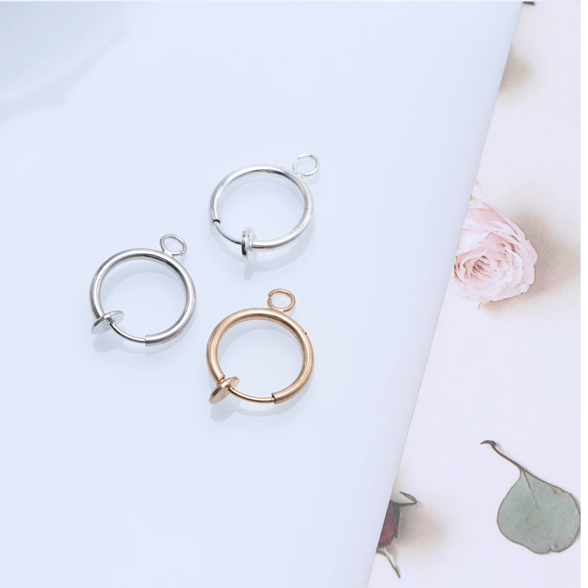 

30 PCS Ear Clip Buckle Delicate Earrings Accessories Girl Beautiful DIY Jewelry Making Supplies Miss