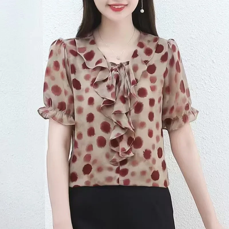

Женская элегантная шифоновая блузка с цветочным принтом, рюшами на рукавах и завязками на шее, летняя