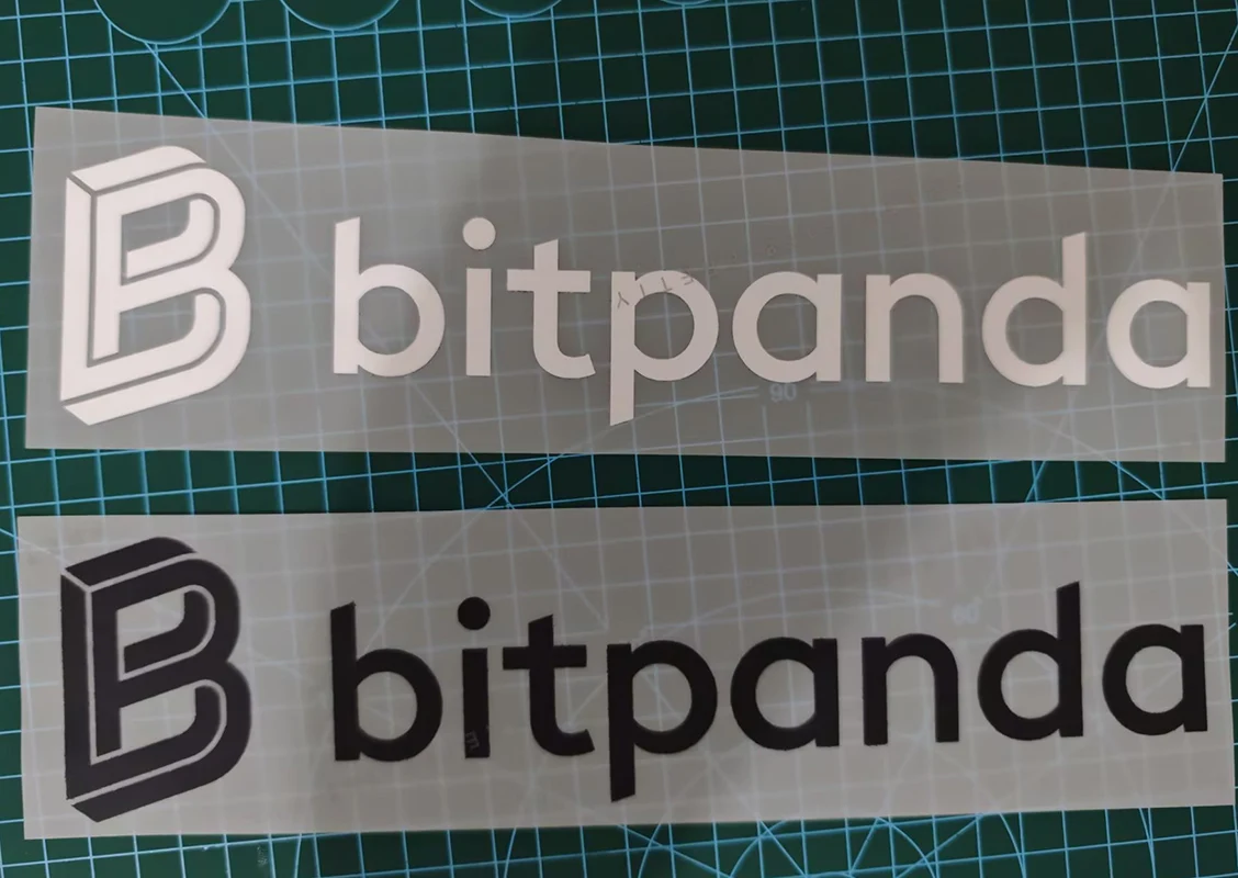 تخصيص شارات راعي كرة القدم B bitpanda حديد عالي الجودة على رعاية كرة القدم باللون البني