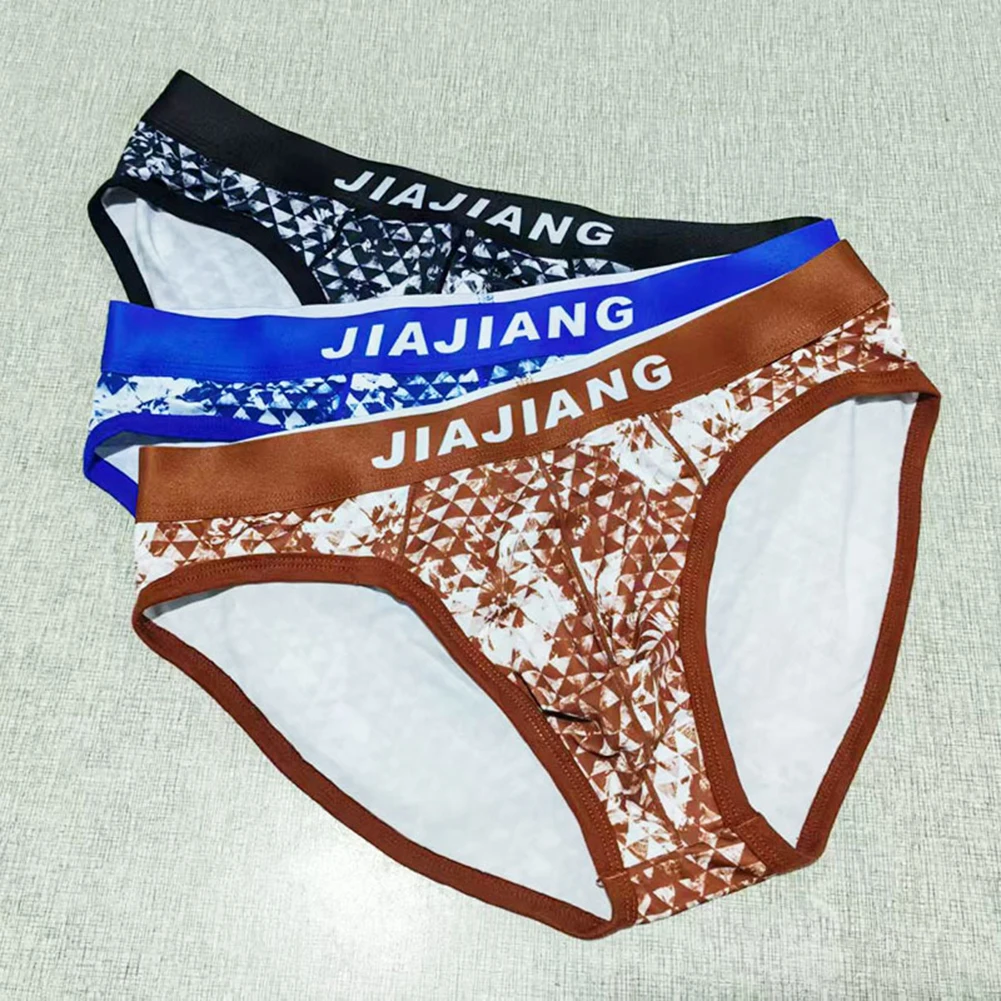 

Men's Plaid Print Soft Brief Underpants with Breathable Mid Waist Design and Bulge Pouch for Comfortable Everyday Wear
