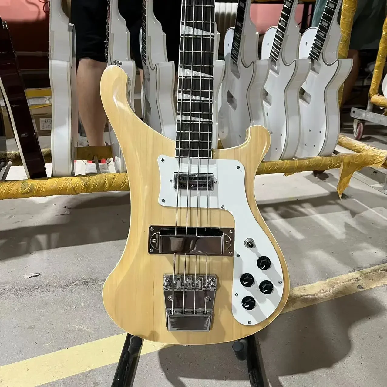 Musical InstrumentsRick 4003 Bass 4 Strings Wood Color High Quality Guitarra Chrome Hardware 2025
