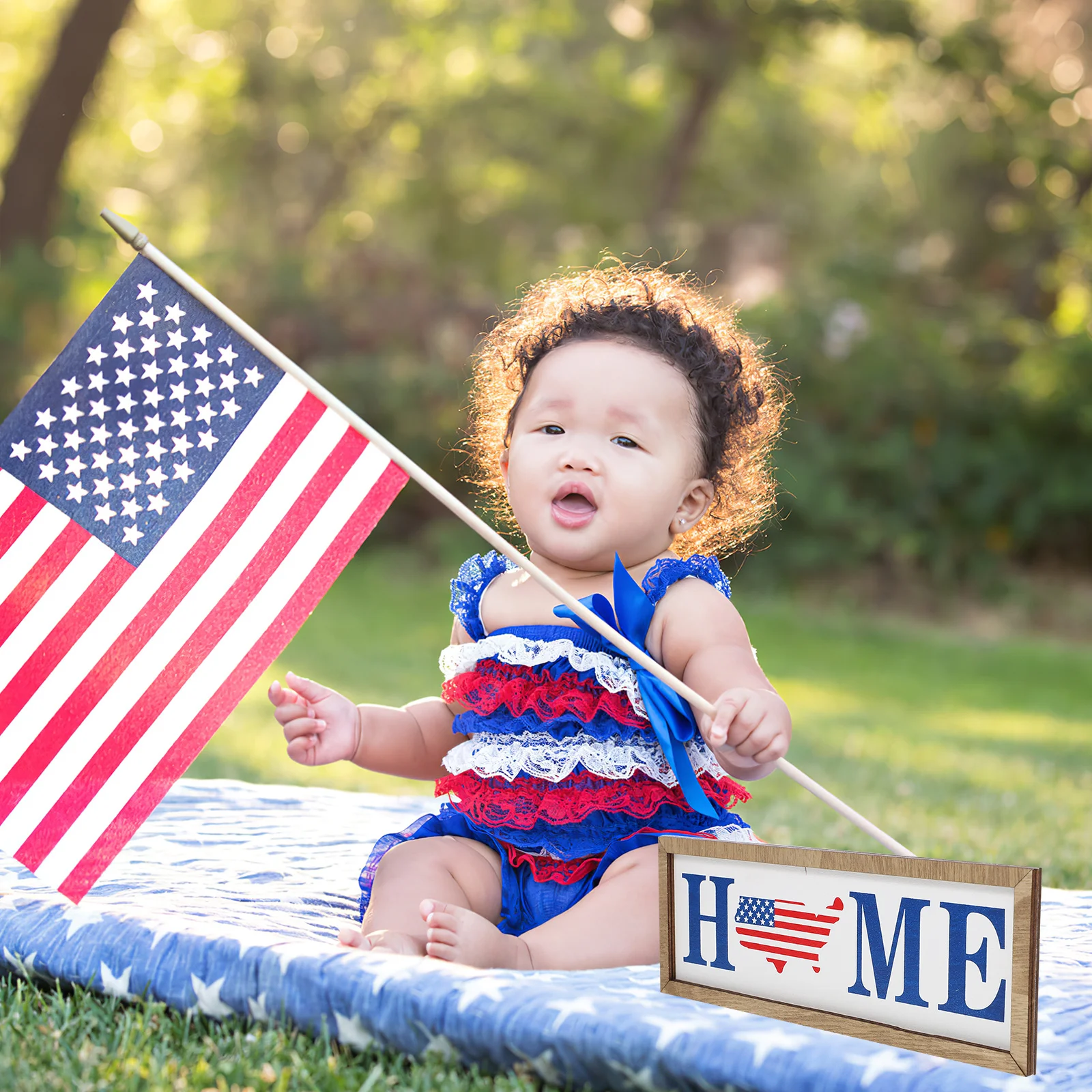 

Patriotic Wood Sign Bright Color Independence Day Decoration Lightweight 4th of July Wooden Sign for Home and Restaurant