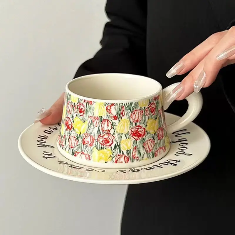 

European Style Gift Box with Ceramic Spoon Birthday Gift, Coffee Cups with Hand Gift Cup, Ceramic Mug Drinkware