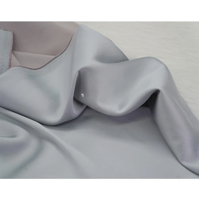 

Глянцевая, приятная на ощупь, драпируемая однотонная триацетатная ткань, синий цвет, имитация шелкового сатина, материал для домашних подушек-губок