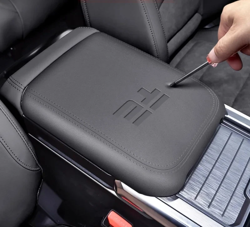 

Fit for Jetour Traveler T2 2023 2024 2026 Modified Suede Central Armrest Box Pad Car Nappa Leather Armrest Box Protective Cover