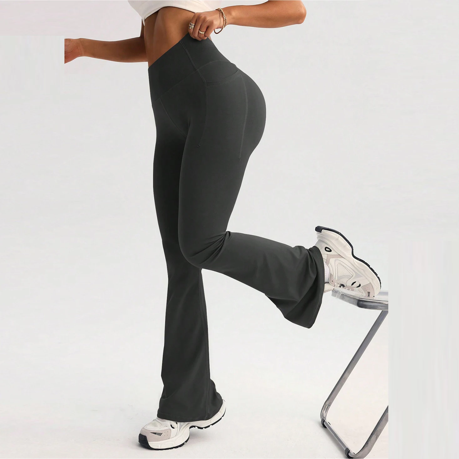 Women Flared Leggings Scrunch Gym Fitness Workout Trousers Yoga Pant High Waist Sports Training Butt Lifting Tights with Pockets
