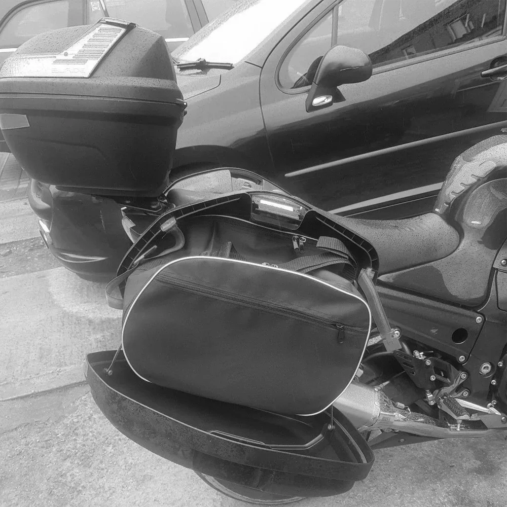 Wewnętrzna torba do sakw motocyklowych, organizer do sakw bocznych GIVI V35 V 35, czarna wkładka do przechowywania akcesoriów.